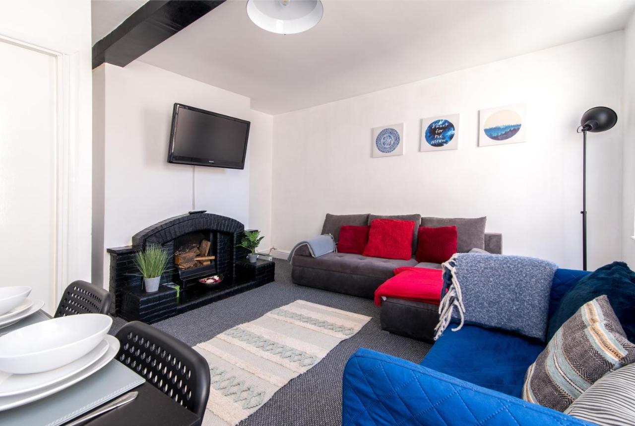 Characterful 2 Bed Apartment - Spacious & Comfy Castle Donington Eksteriør bilde